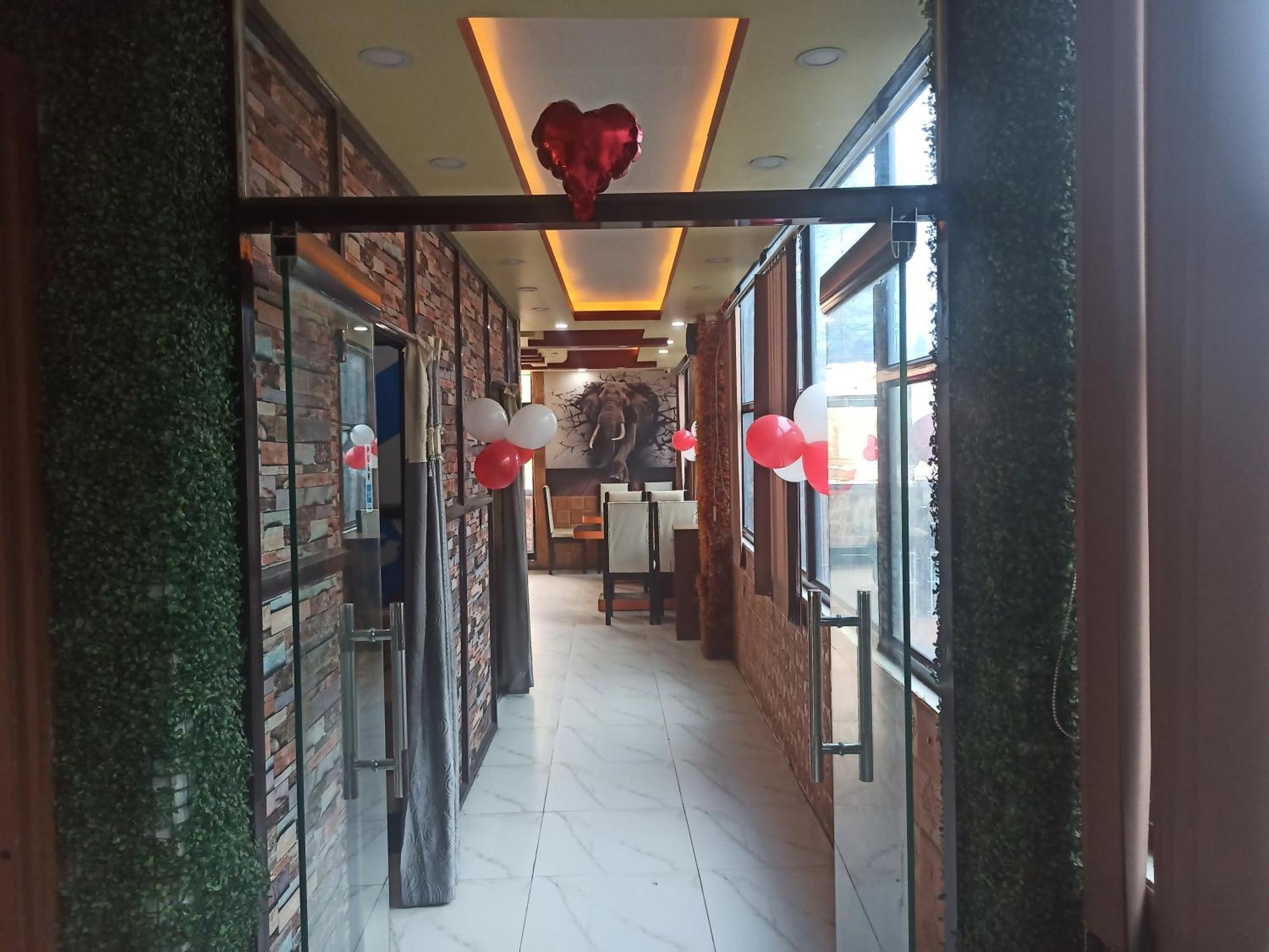 Atithi The Food Palace And Hotel Janakpur Esterno foto